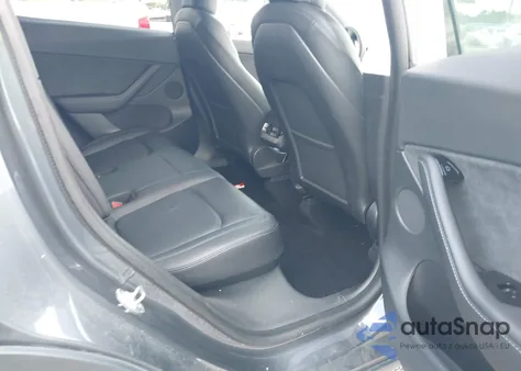 2021 Tesla Model Y Long Range Dual Motor All-Wheel Drive from USA, damaged, VIN 5YJYGDEE1MF083326